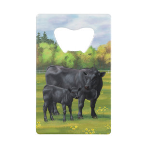 Zwarte Angus-Koe en Cute Calf in zomerperiode Kredietkaart Flessenopener