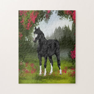 Zwarte Arabische paard in de lenteweide Legpuzzel