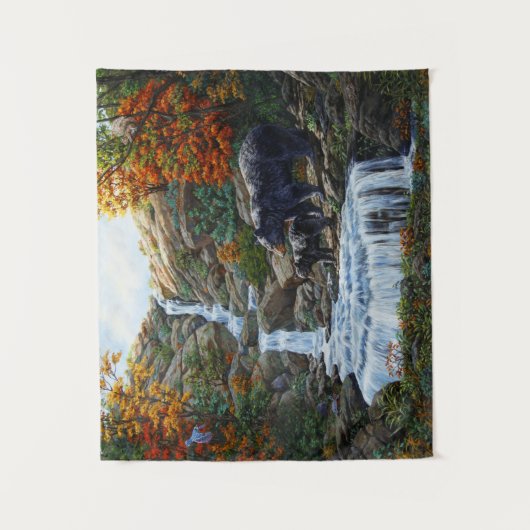 Zwarte Beer moeder en waterval Wandkleed (Voorkant)
