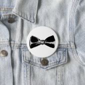 Zwarte bowti ronde button 7,6 cm (In situ)