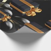 Zwarte doos met cadeaus en goudpit papier met pit (Hoek)