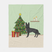 Zwarte Duitse herder en feestelijke kerstboom Fleece Deken (Voorkant)
