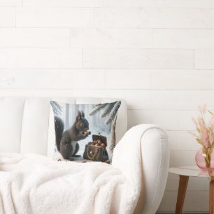 Zwarte eekhoorn hamsteren eikels in portemonnee kussen