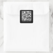 Zwarte Eenvoudige, Moderne QR Code Bedrijfsnaam Vierkante Sticker (Tas)