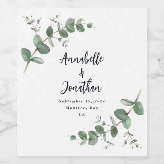 Zwarte elegante moderne eucalyptusbruiloft wijn etiket (Enkel label)