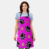 Zwarte en beige hondenpoot schort (Gedragen)