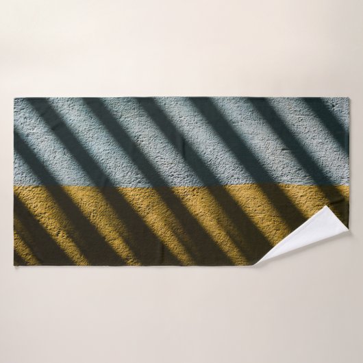 ZWARTE EN BROEIENDE GESRIPTE TEXTIEL BADHANDDOEK (Badhanddoek)