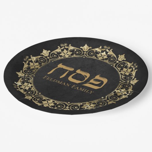 zwarte en gouddoorvoer papieren bordje (Gekanteld)