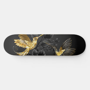 Zwarte en goudvogel skateboard
