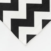 Zwarte en witte Chevron met Blauwgroen monogram Fleece Deken (Hoek)