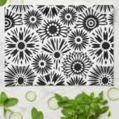 Zwarte en witte florale handdoek (Gevouwen)