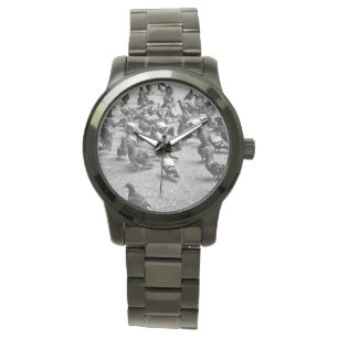 Zwarte en witte fotografie van vele duiven horloge