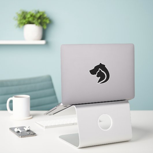 Zwarte en witte hond en kat sticker (Laptop op bureau)