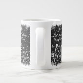 Zwarte en witte houtskool Snowman-Let het sneeuw Jumbo Mok (Achterkant)