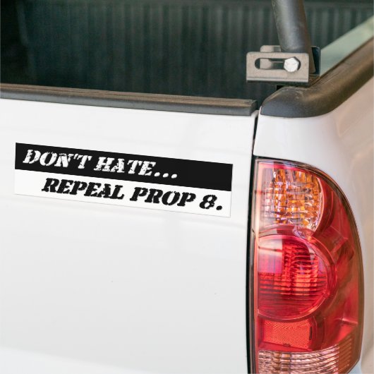 Zwarte en witte intrekking 8 Bumpersticker (Op Truck)