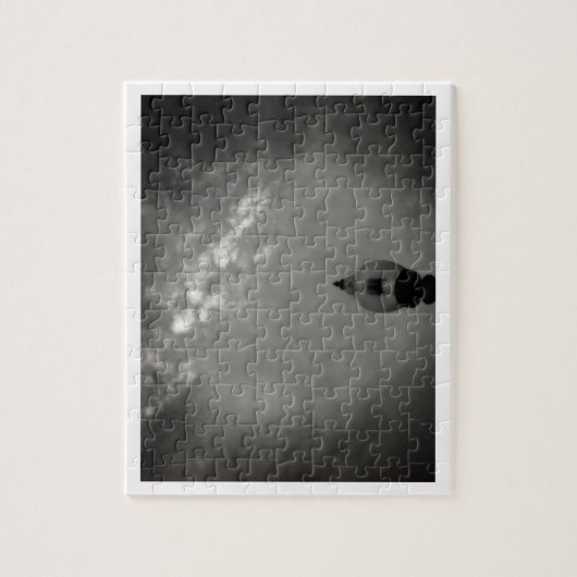 Zwarte en witte kunstlicht lichtwolken in de lucht legpuzzel (Verticaal)