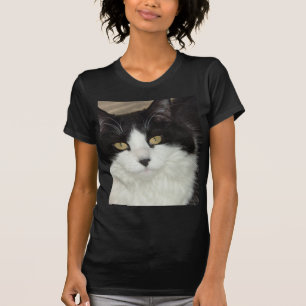 Zwarte en witte langharige kat t-shirt