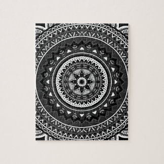 Zwarte en witte mandala legpuzzel