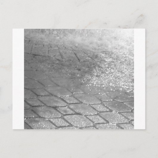 Zwarte en witte regendruppels briefkaart (Voorkant)