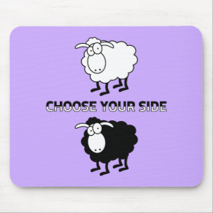Zwarte en witte schapen muismat