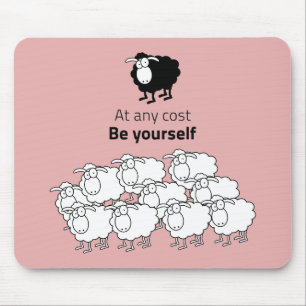 Zwarte en witte schapen muismat