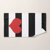 Zwarte en witte strepen met rood hart bad handdoek (Handdoek)