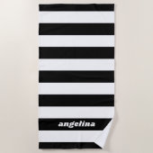Zwarte en Witte Striped Pattern Modern Name Strandlaken (Voorkant)