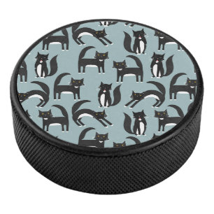 Zwarte en witte Tuxedo-katten Hockey Puck