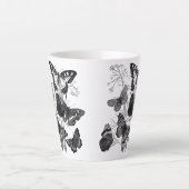Zwarte en witte vlinders latte mok (Voorkant)
