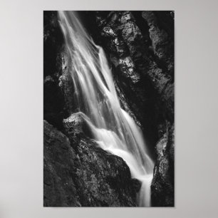 Zwarte en witte waterval in Hell Gorge, Slovenië Poster