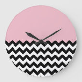 Zwarte en witte zigzag Patroon, Chevron, Roze Grote Klok (Voorkant)
