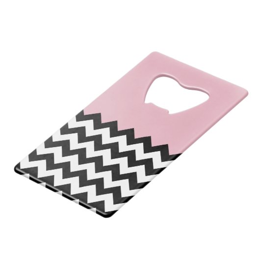 Zwarte en witte zigzag Patroon, Chevron, Roze Kredietkaart Flessenopener (Voorkant Gekanteld)