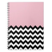 Zwarte en witte zigzag Patroon, Chevron, Roze Notitieboek (Voorkant)