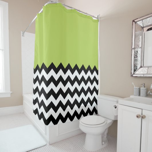 Zwarte en witte zigzag Pattern, Chevron, Green Douchegordijn (In situ)