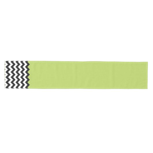Zwarte en witte zigzag Pattern, Chevron, Green Medium Tafelloper (Horizontaal)