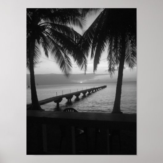Zwarte en witte zonsondergang in Dominica Poster (Voorkant)