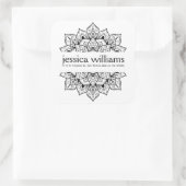Zwarte florale mandala vierkante sticker (Tas)