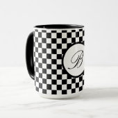 Zwarte geruite mok met monogram (Voorkant links)