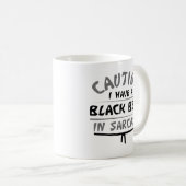 Zwarte gordel in Sarcasm Koffiemok (Voorkant rechts)