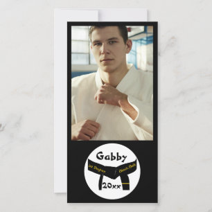 Zwarte gordel voor martial Arts First Graf Aankondiging