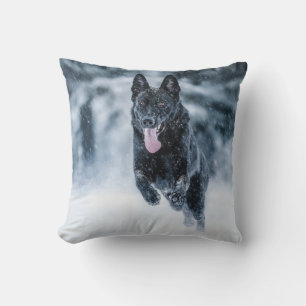 Zwarte herder in het Hoesje van de sneeuwdekooter Kussen