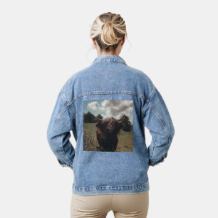 Zwarte hoogland Schotse koe grazend retro Denim Jacket