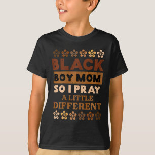 Zwarte Jongen Bidt Iets Anders Geschiedenis Maand T-shirt