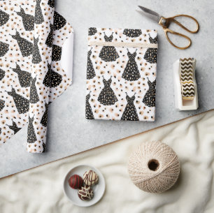 Zwarte jurk modepatroon met abstracte stip cadeaupapier