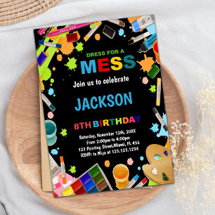 Zwarte jurk voor mess verf uitnodigingen