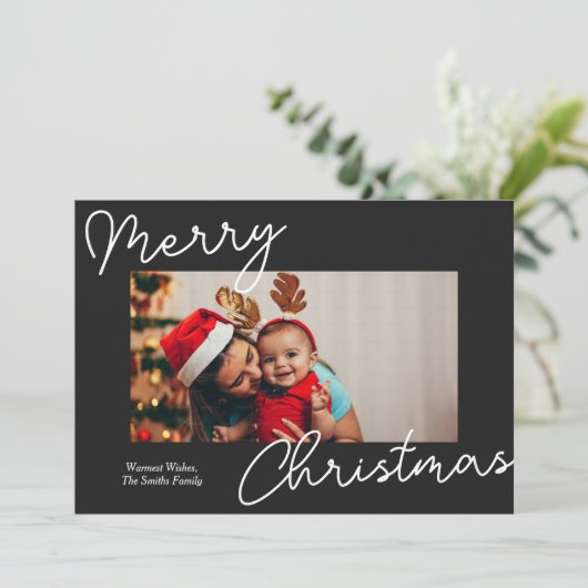 Zwarte kalligrafie Vrolijk kerstfeest Moderne foto Feestdagenkaart (Staand voorkant)