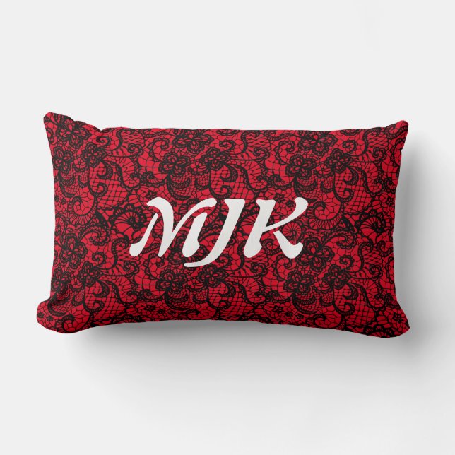 Zwarte kant op rood monogram kussen (Voorkant)