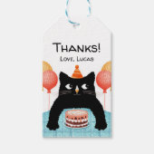 Zwarte kat en verjaardagstaart cadeaulabel (Voorkant)