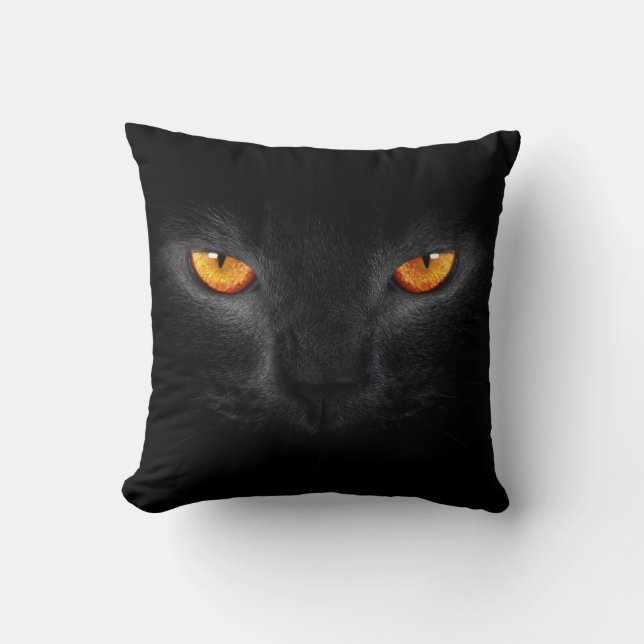 Zwarte kat ogen kussen (Voorkant)
