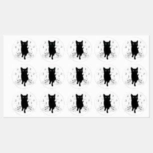 Zwarte kat omringd door fluisterende muzieknoten labels